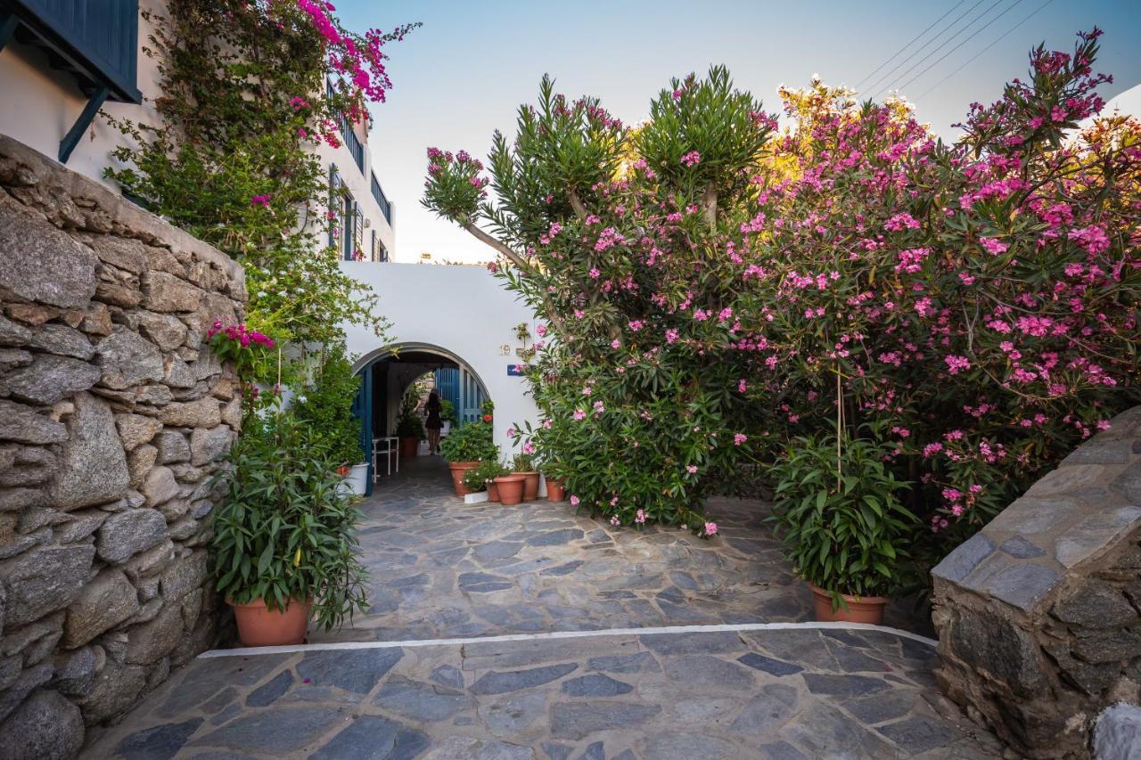 Callisti Mykonos Town With Pool View And Calypso Upper Floor With Sea View Exterior foto