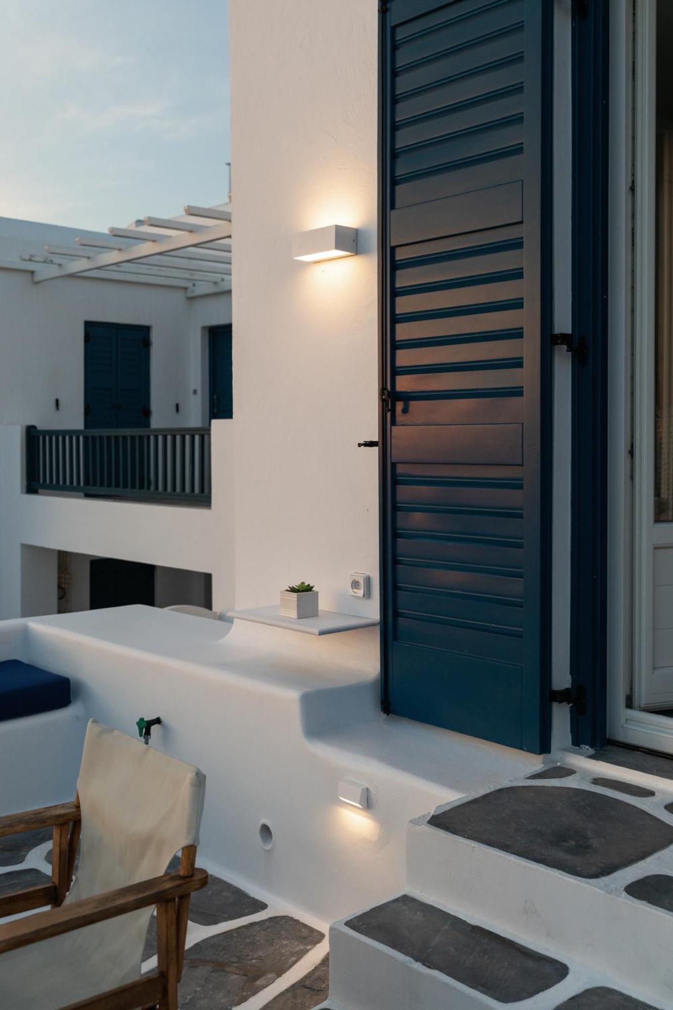 Callisti Mykonos Town With Pool View And Calypso Upper Floor With Sea View Exterior foto