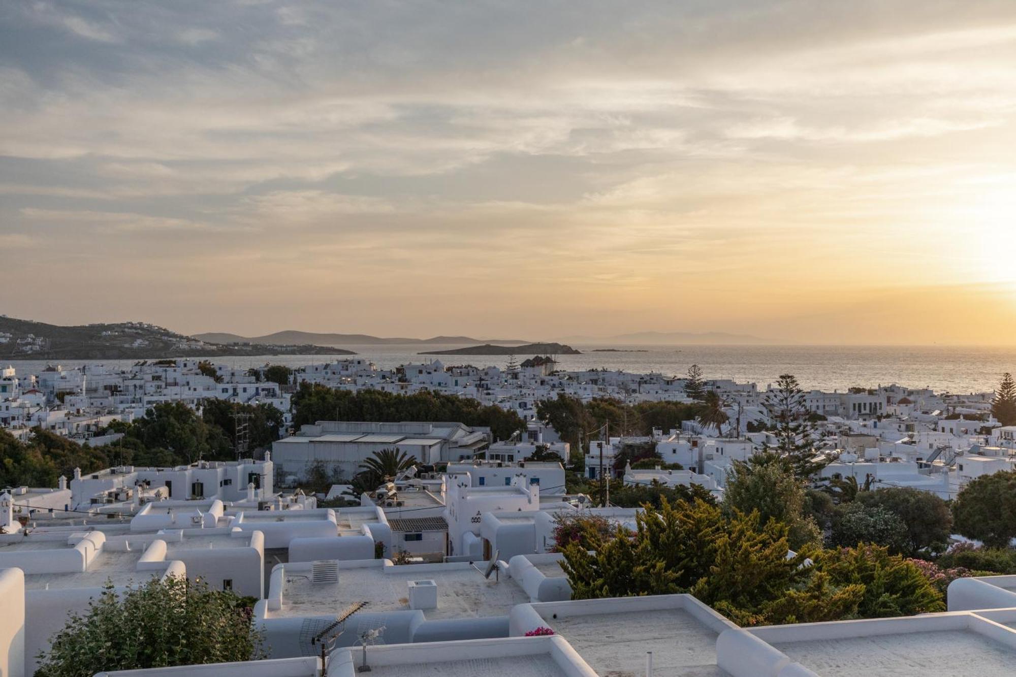 Callisti Mykonos Town With Pool View And Calypso Upper Floor With Sea View Exterior foto