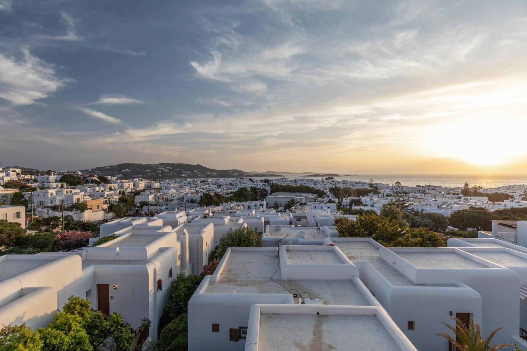 Callisti Mykonos Town With Pool View And Calypso Upper Floor With Sea View Exterior foto